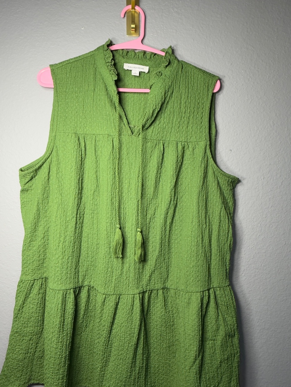 Caslon Sleeveless Lime Green Tiered Textured Tunic with Tassel Tie